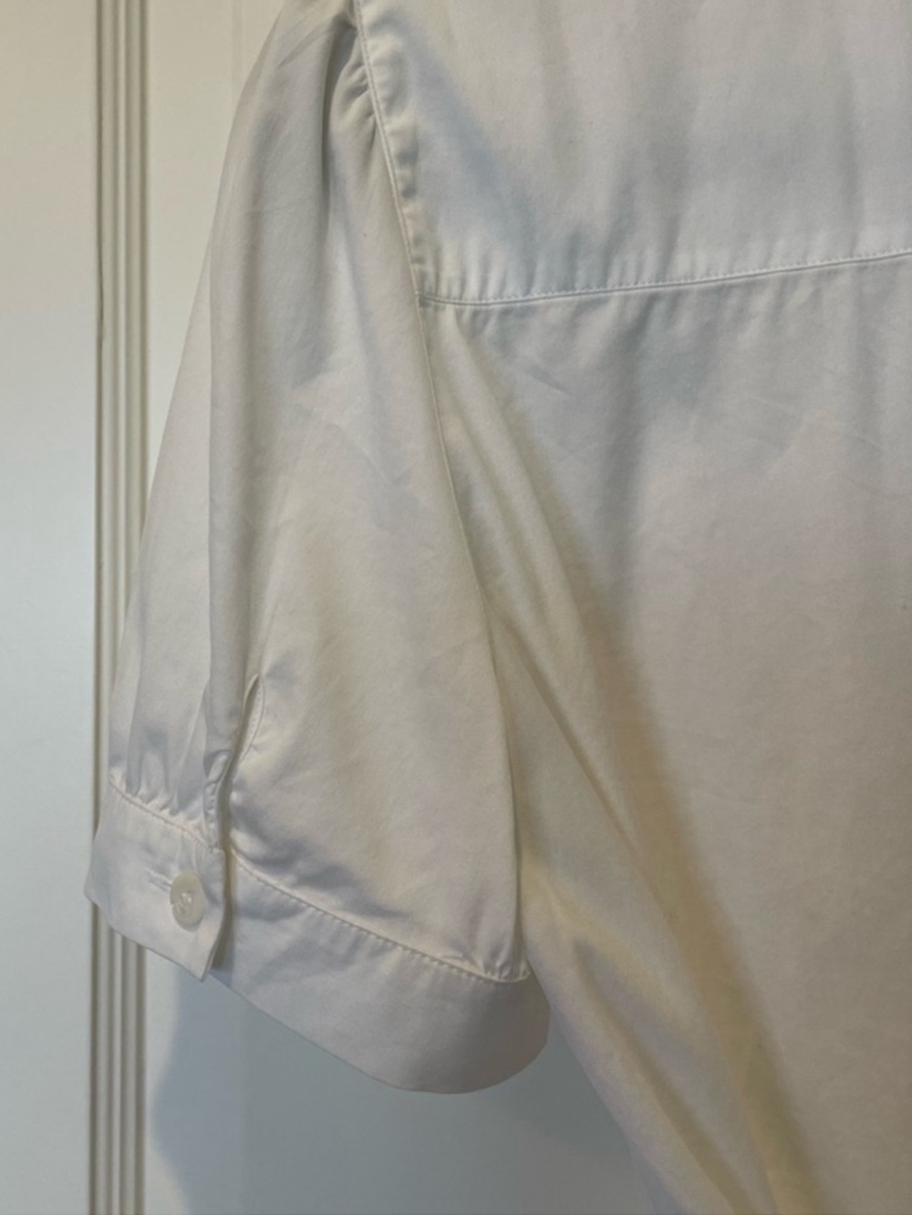 Prada White Short Sleeve Ruffle Front Blouse with Tie Back Size 44/12 - Picture 5 of 7